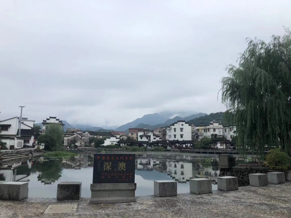 深圳房产咨询律师告诉您一房二卖的情况中开发商应先履行哪个合同