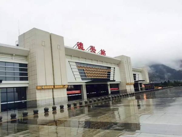 窃取他人开卡邮件并激活信用卡使用的行为如何定性？深圳知名刑事律师告诉您